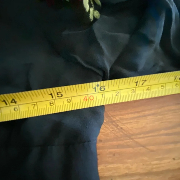 Gorgeous Floral Embroidered Black Blouse Salon Barbarita Bogata Columbia Sz Sm - Picture 10 of 12